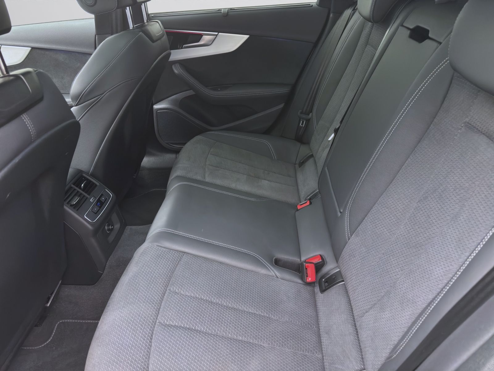Audi A4 - Bild 16