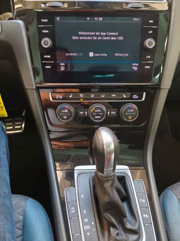 Golf VII Variant IQ.DRIVE 1.6 TDI DSG