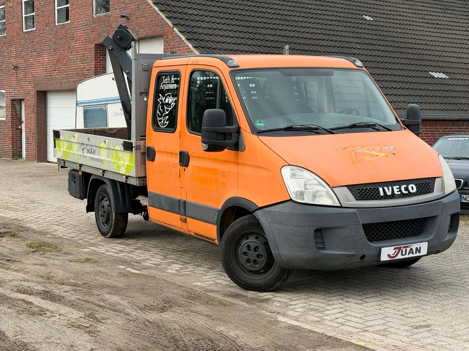 Iveco Pritsche 2.3/AHK/KRAN/19% MwSt./7 Sitzer