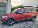 Dacia Lodgy Blue dCi 115 (7-Sitzer, Klima ...) Stepway - rote Dacia Lodgy