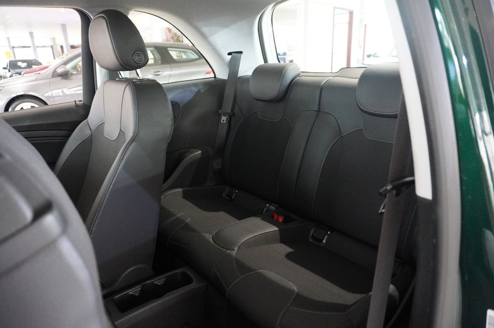 Fahrzeugabbildung Opel Adam 1.4 JAM NAVI/SHZ/PDC/KLIMA/LHZ/TEMP.