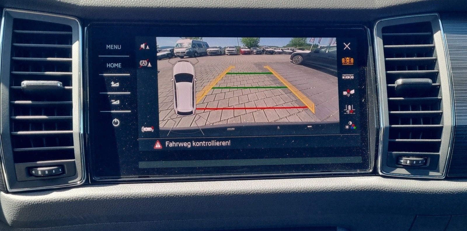 Fahrzeugabbildung SKODA Kodiaq Soleil 4x4 2,0 TSI DSG Navi ACC PDC