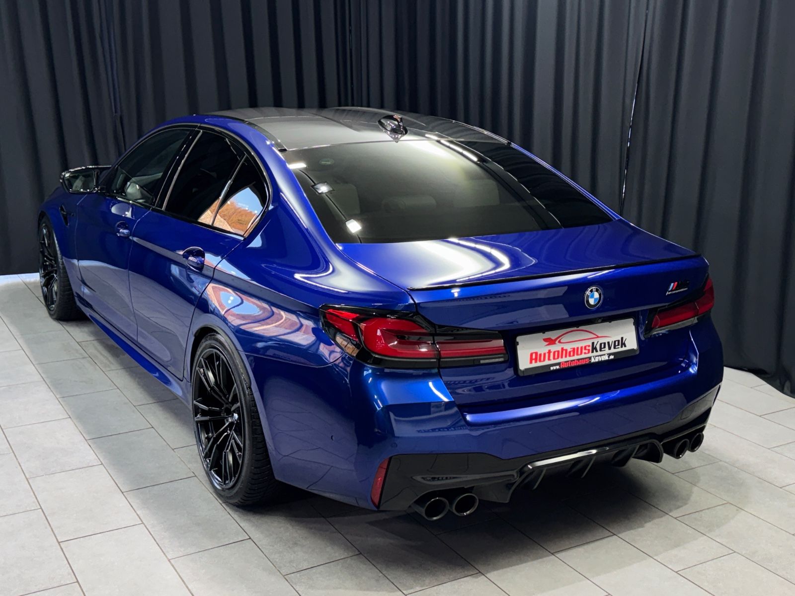 Fahrzeugabbildung BMW M5 Limousine Competition|KERAMIK|HEAD-UP|