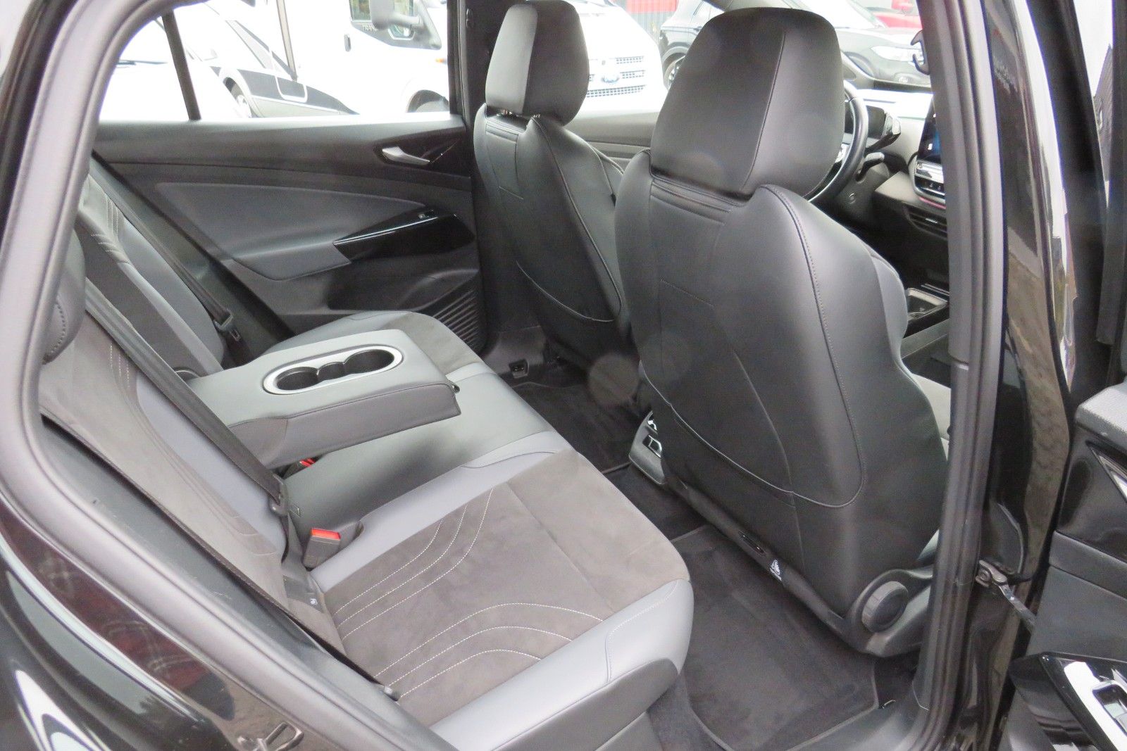 Fahrzeugabbildung Volkswagen ID.5 Pro 128 kW ASSISTENT-PAKET ACC AHK SITZH 1H