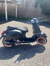 Piaggio GTS 300ie Notte e4 ABS/ASR - Piaggio Motorräder in Bonn