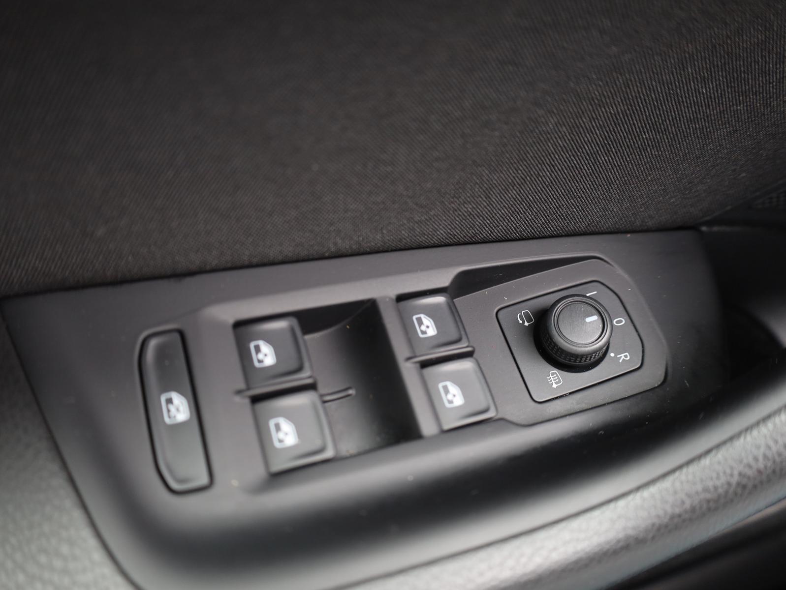 Volkswagen Passat 2.0 TDI Business*ACC*CarPlay*AHK, миниатюра 21