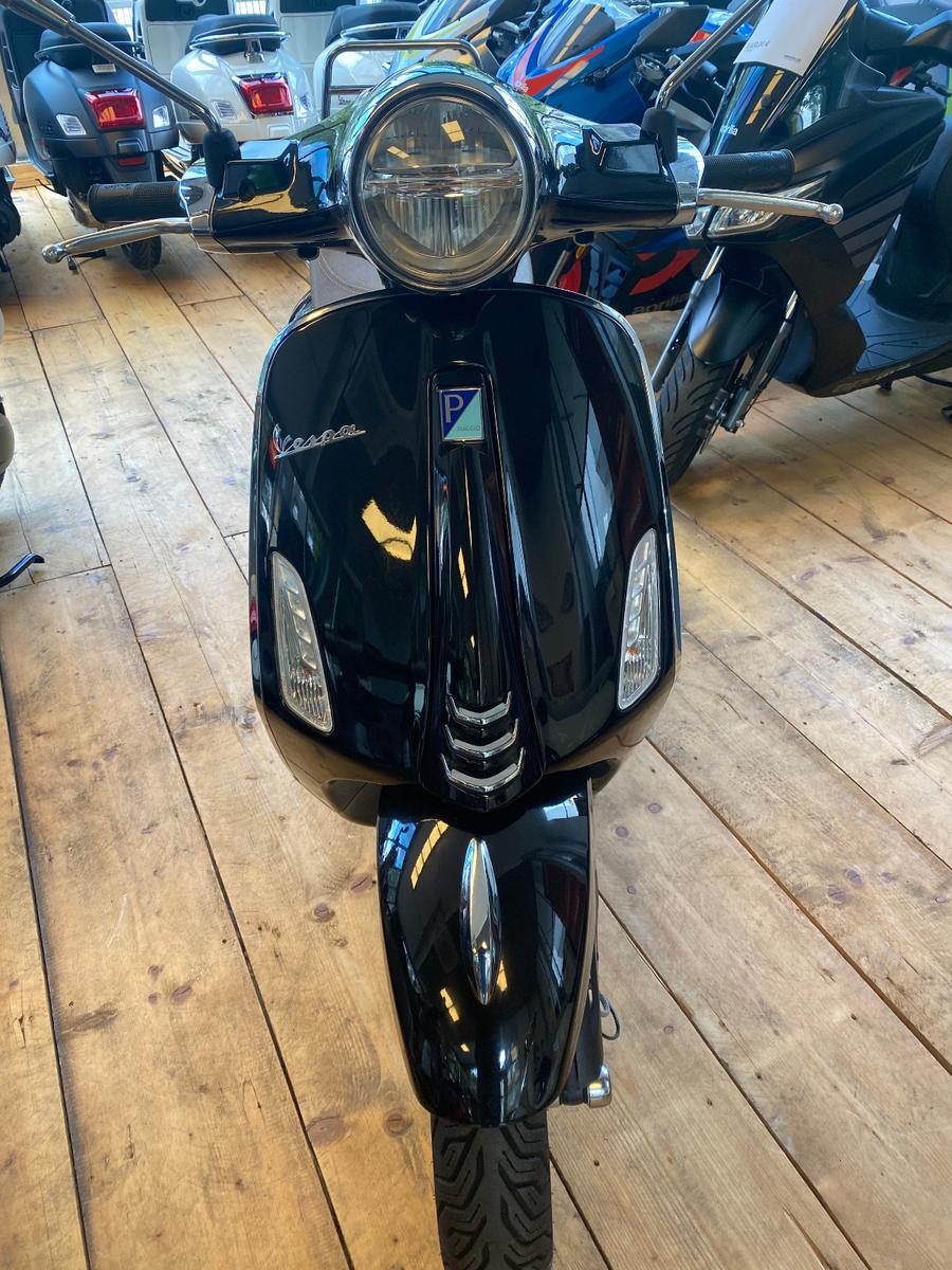 Vespa Primavera 125