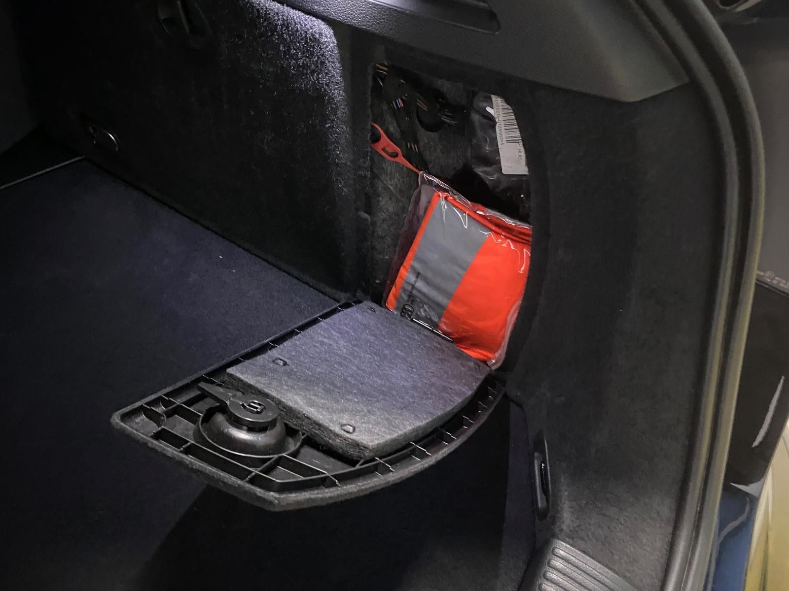 Fahrzeugabbildung Audi A3 1.5 ACT 35 TFSI SPORT NAVI+PDC+SITZHEIZ+KLIMA