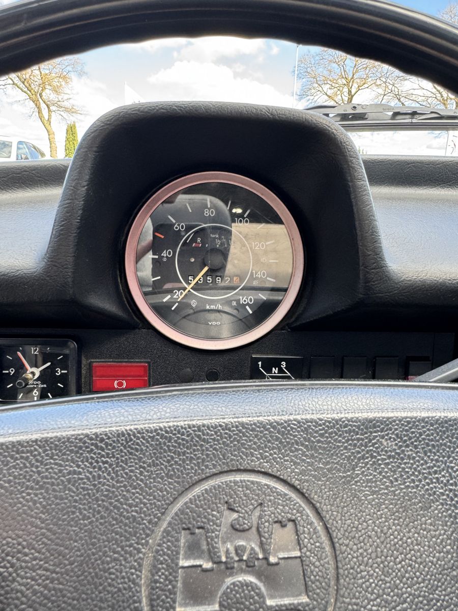 Fahrzeugabbildung Volkswagen Käfer 1303 Karmann Cabriolet MATCHING-NUMBERS
