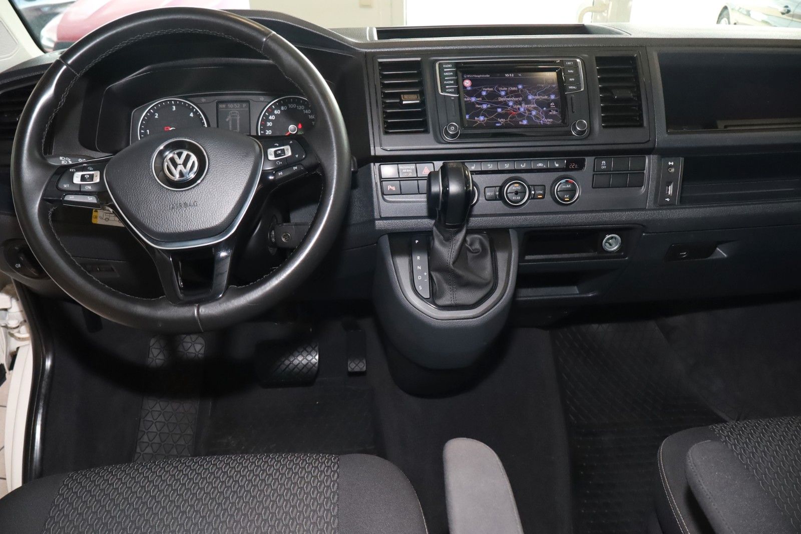 Fahrzeugabbildung Volkswagen T6 California 2.0 TDI Beach 4Motion AHK, ACC,LED