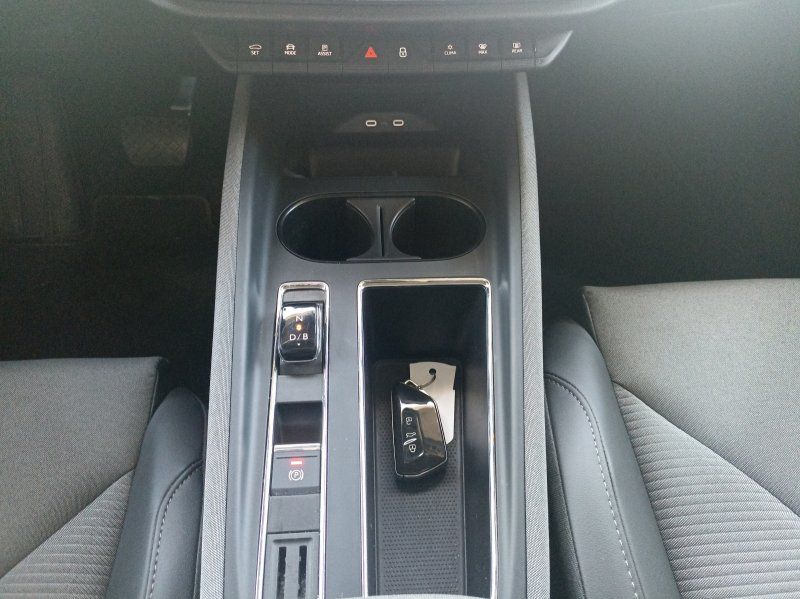 Fahrzeugabbildung SKODA Enyaq iV 80x Loft
