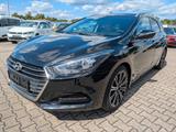 Hyundai i40 Kombi cw blue Premium - gebrauchte Hyundai i40 aus dem Jahr 2015