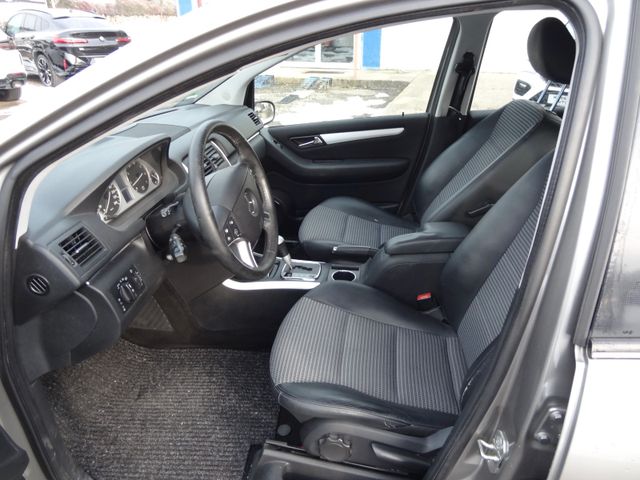 Fahrzeugabbildung Mercedes-Benz B 200/Klima/SitzH/PDC/Automatik/3.Hd/