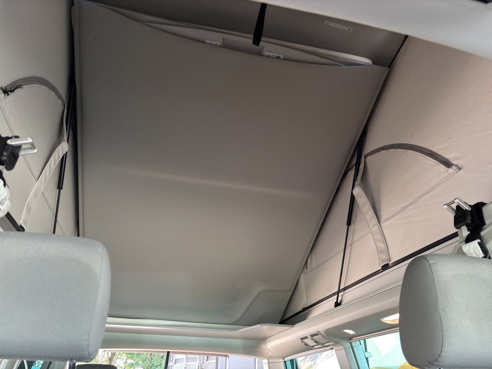 Volkswagen T6.1 California Beach Camper Edition foto 9