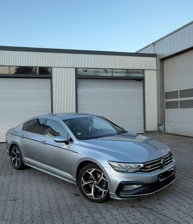 Image of Volkswagen Passat