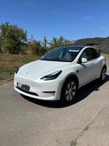Tesla Model Y LR | AWD | AHK | SoH 94% | TÜV 2028  - Tesla Model Y in Düsseldorf