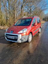 Peugeot Partner Tepee Outdoor HDI FAP 110  - gebrauchte Peugeot Partner Tepee aus dem Jahr 2011