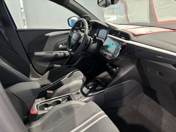 Fotografie 5 des Opel Corsa 1.2 Direct Injection Turbo Automatik GS