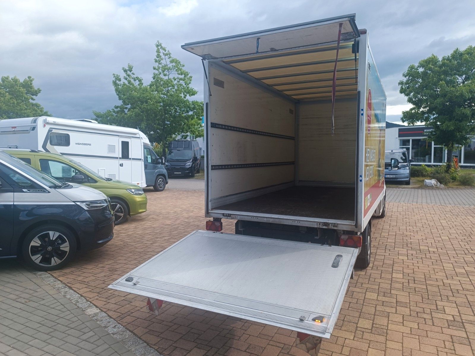 Fahrzeugabbildung Volkswagen Crafter 35*Koffer*LBW*Aut*Navi*3500 kg