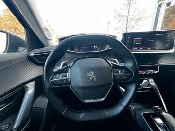 Peugeot 2008 - 11