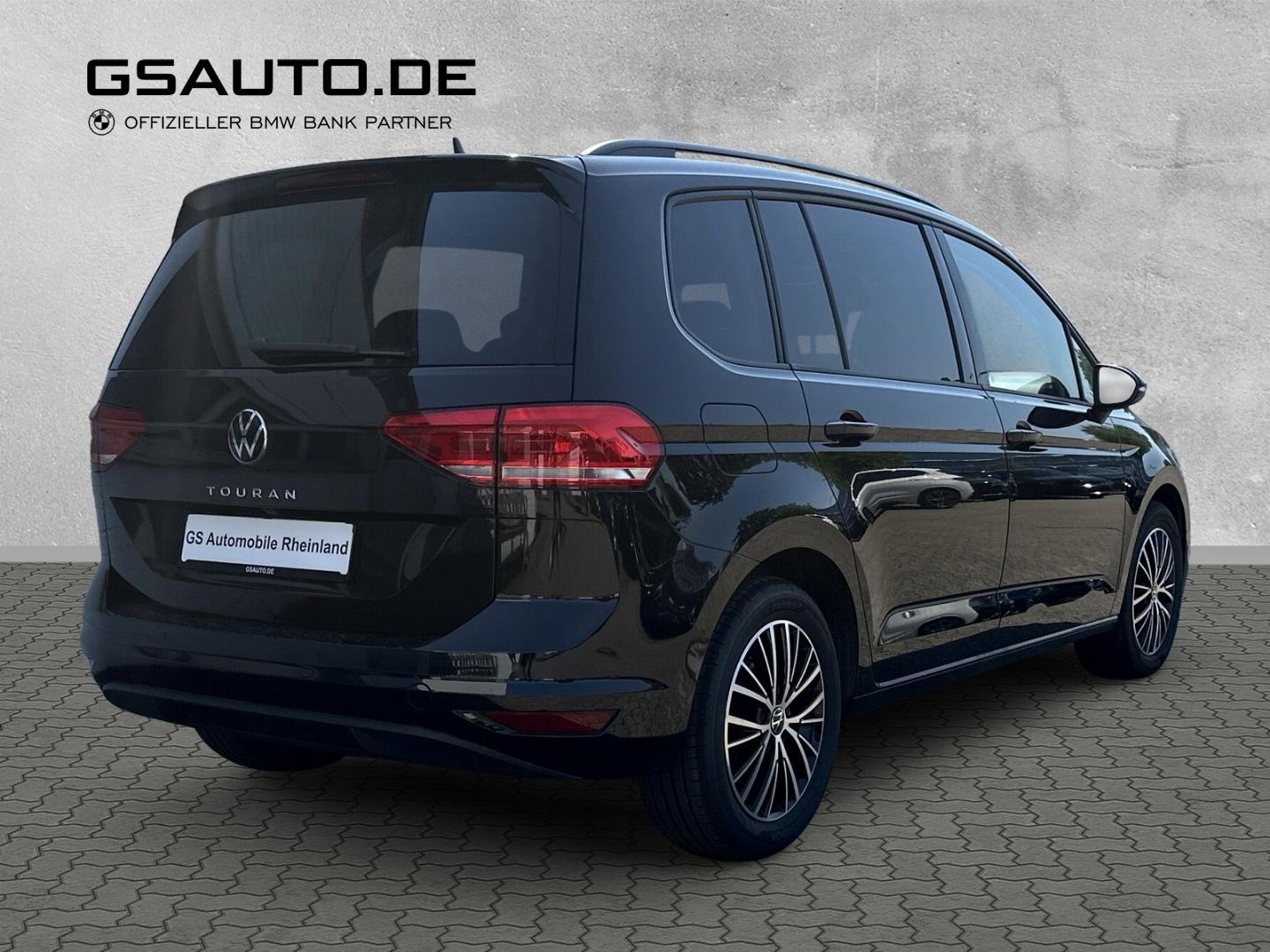 Volkswagen Touran Comfortline DSG NaviPRO PANO Kam 7-Sitzer
