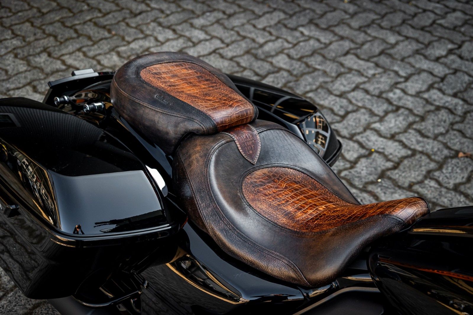 Fahrzeugabbildung Harley-Davidson FLHXST STREET GLIDE ST 117 - Kesstech -