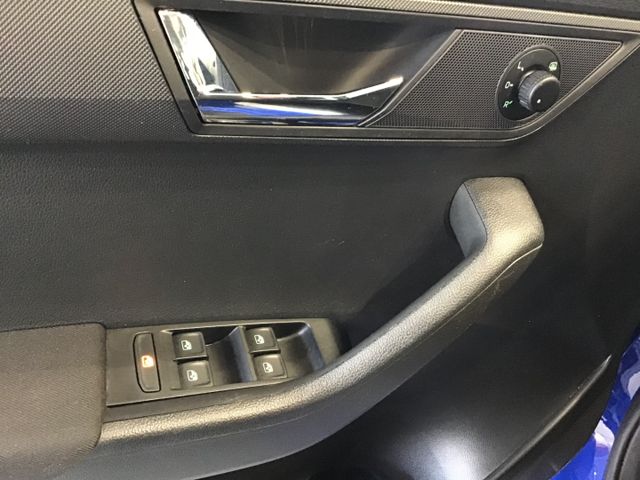 Fahrzeugabbildung Skoda Fabia Best of 1.0 TSI Combi Ambition/Navi/SHZ