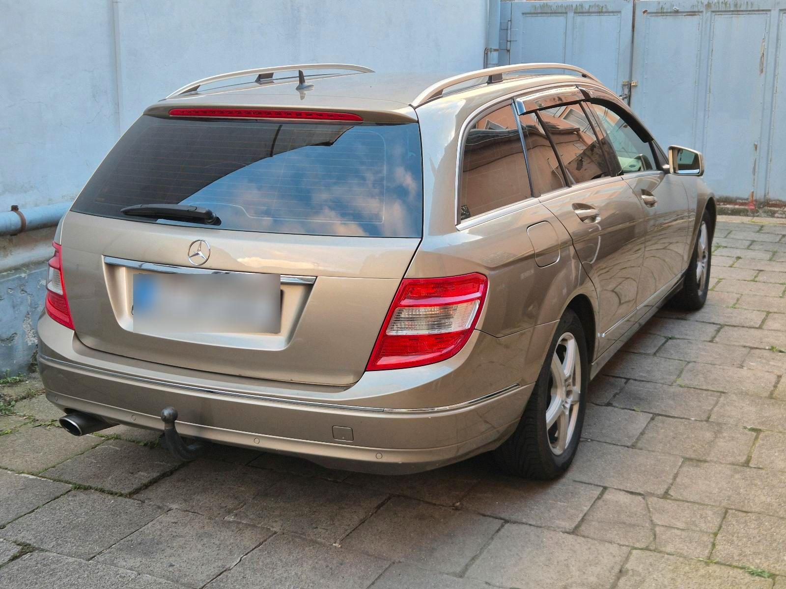 Mercedes-Benz C220 2008 — photo 12