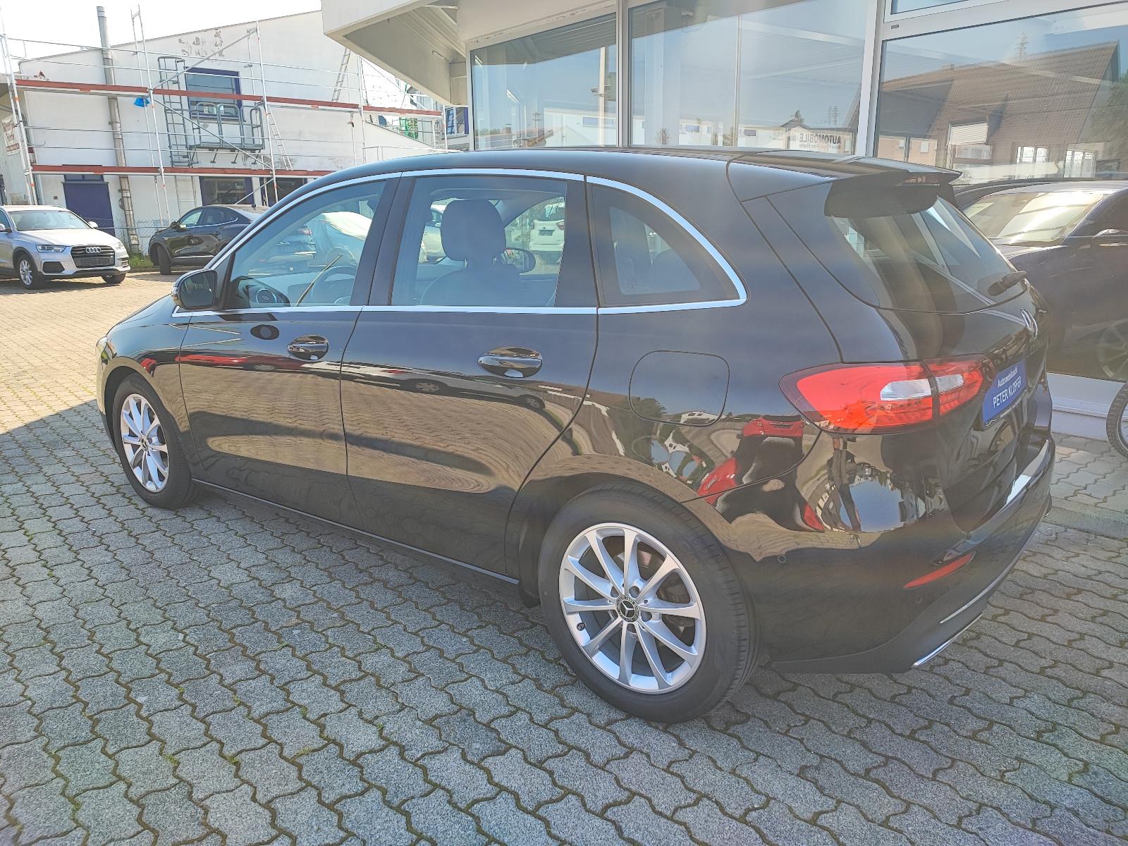 Mercedes-Benz B 180 Klimaaut/Nav/Tel/Sitzhzg