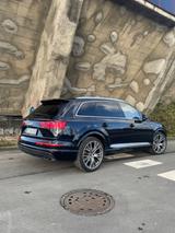 Audi Q7 3.0 TDI quattro S-line Selection - Audi Q7 von privat