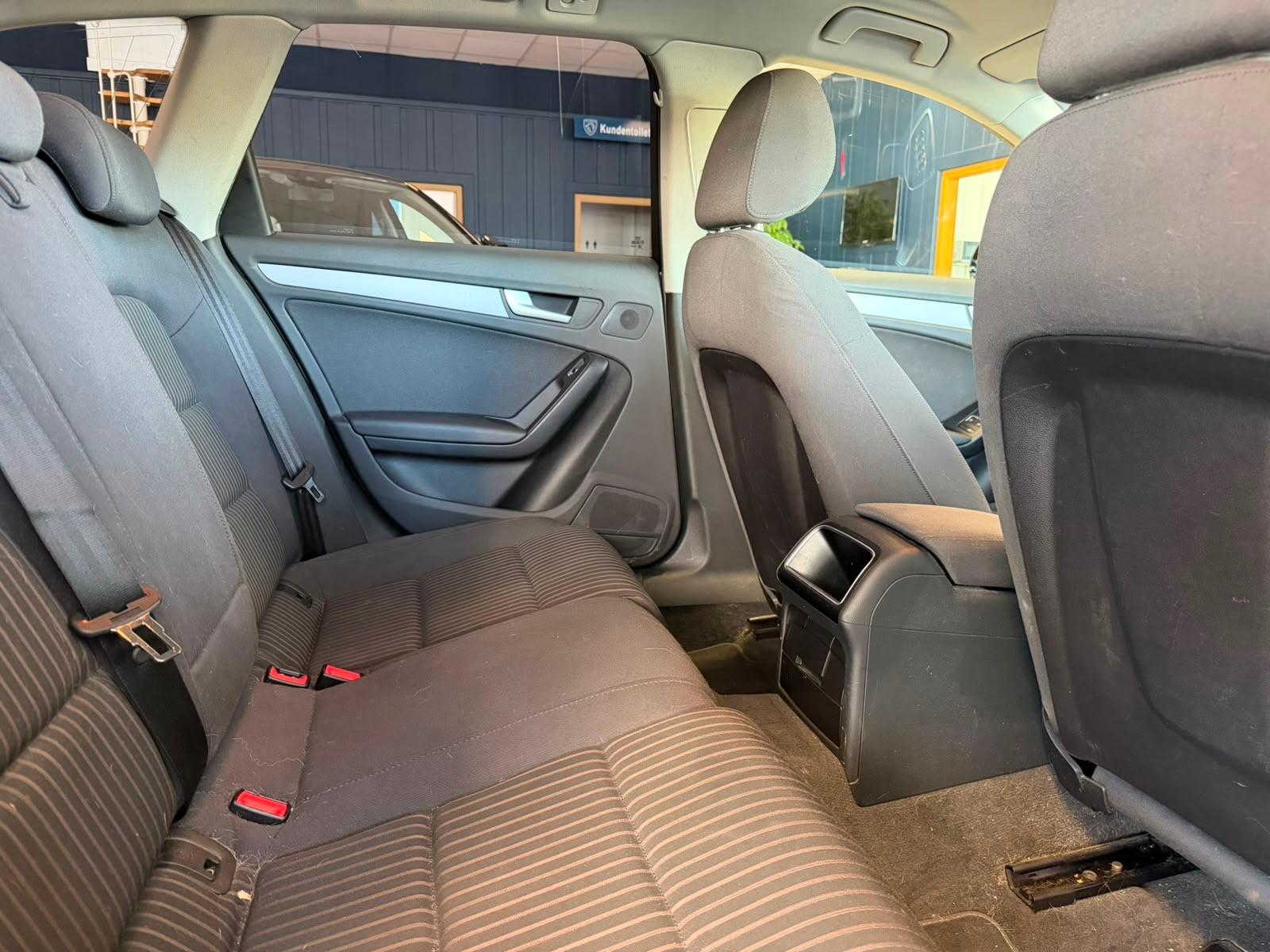 Audi A4 2013 — photo 6