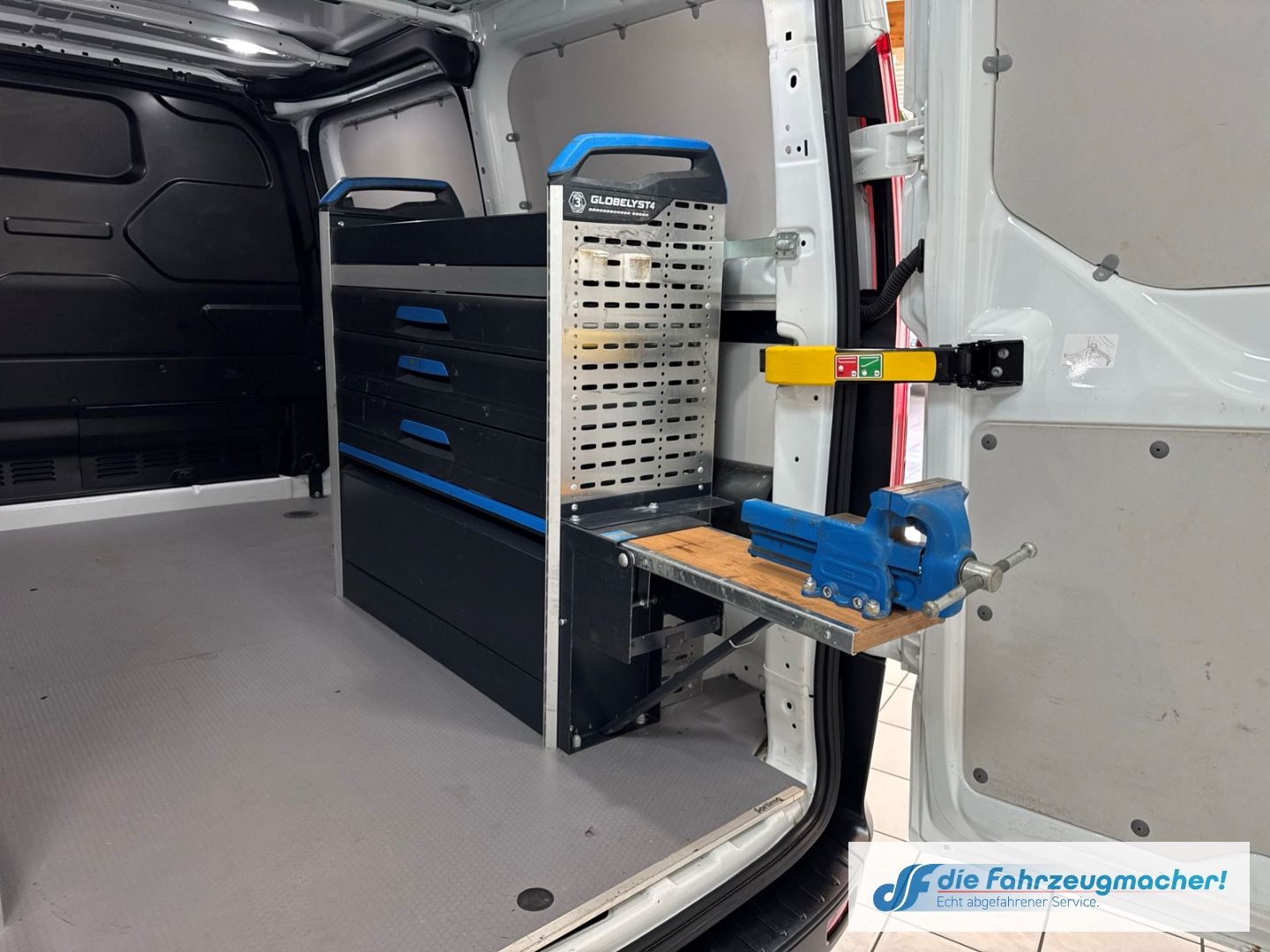 Fahrzeugabbildung Ford Transit Custom Kasten Werkstatt 280 L1 2.0 TDCi