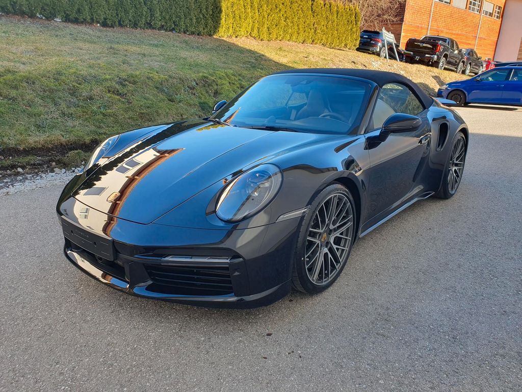 Porsche 992 Turbo S Cabriolet LED-Matrix,Lift,Sportab...