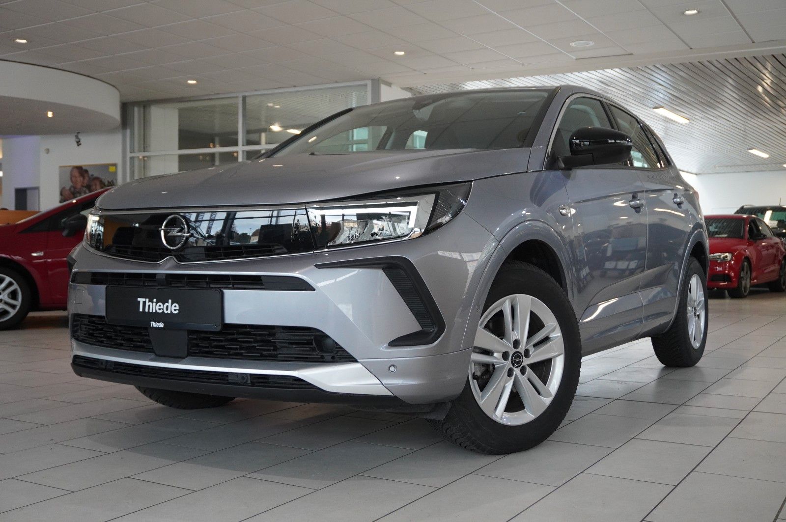 Fahrzeugabbildung Opel Grandland (X) 1.2T ENJOY NAVI/LED/KAMERA/SH/DAB+