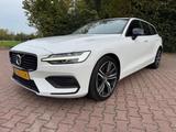 Volvo V60 2.0 B3 163PK MOMENTUM ADV/CAM/ACRUISE/ACARPL