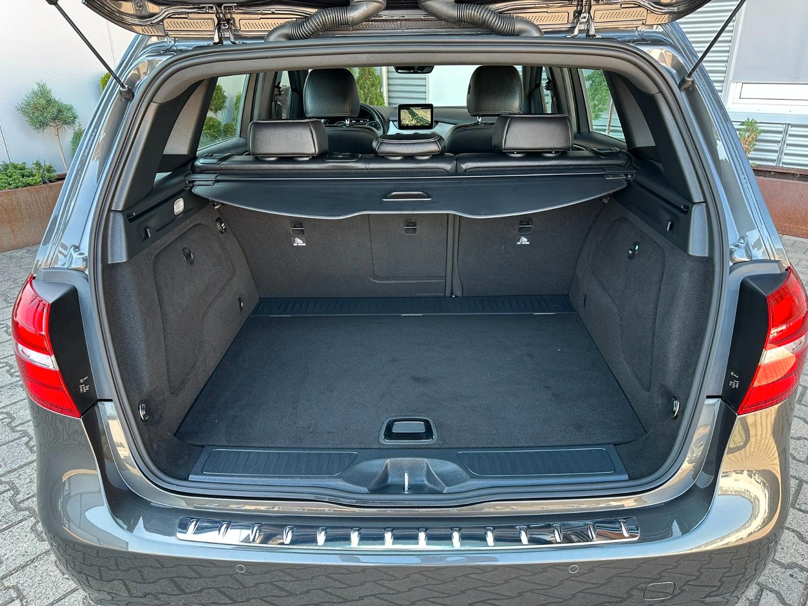 Mercedes-Benz B 180 CDI Automat. Urban*Leder*Navi*LED*SHz.*TÜV