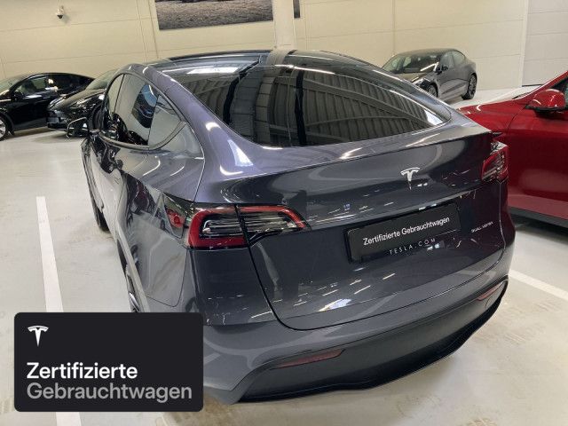 Tesla Model Y Long Range AWD foto 5