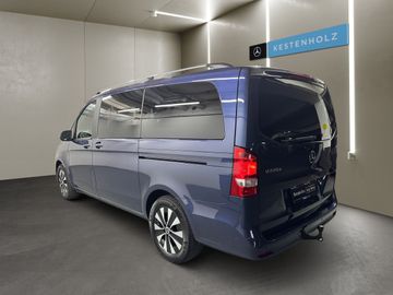 Mercedes V 220 - 5