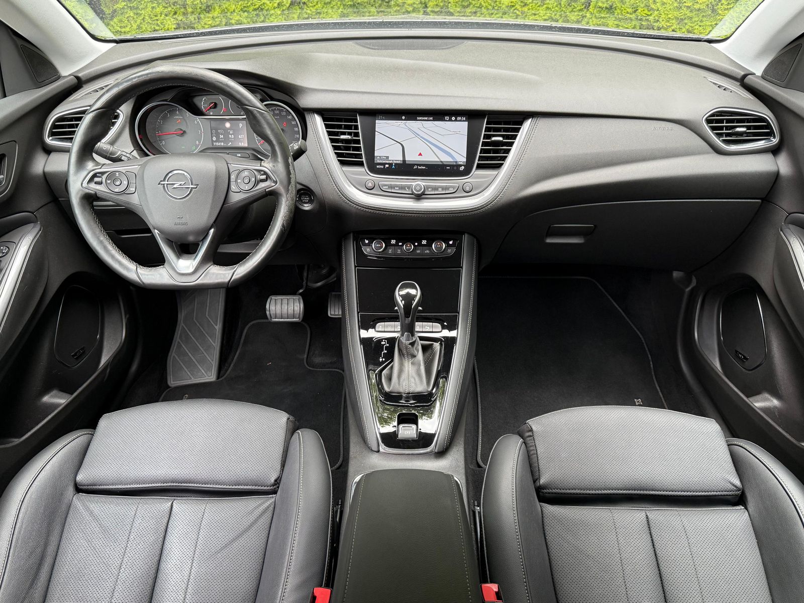 Fahrzeugabbildung Opel Grandland 2.0 CDTI Ultimate LED+LEDER+NAV+KAM360