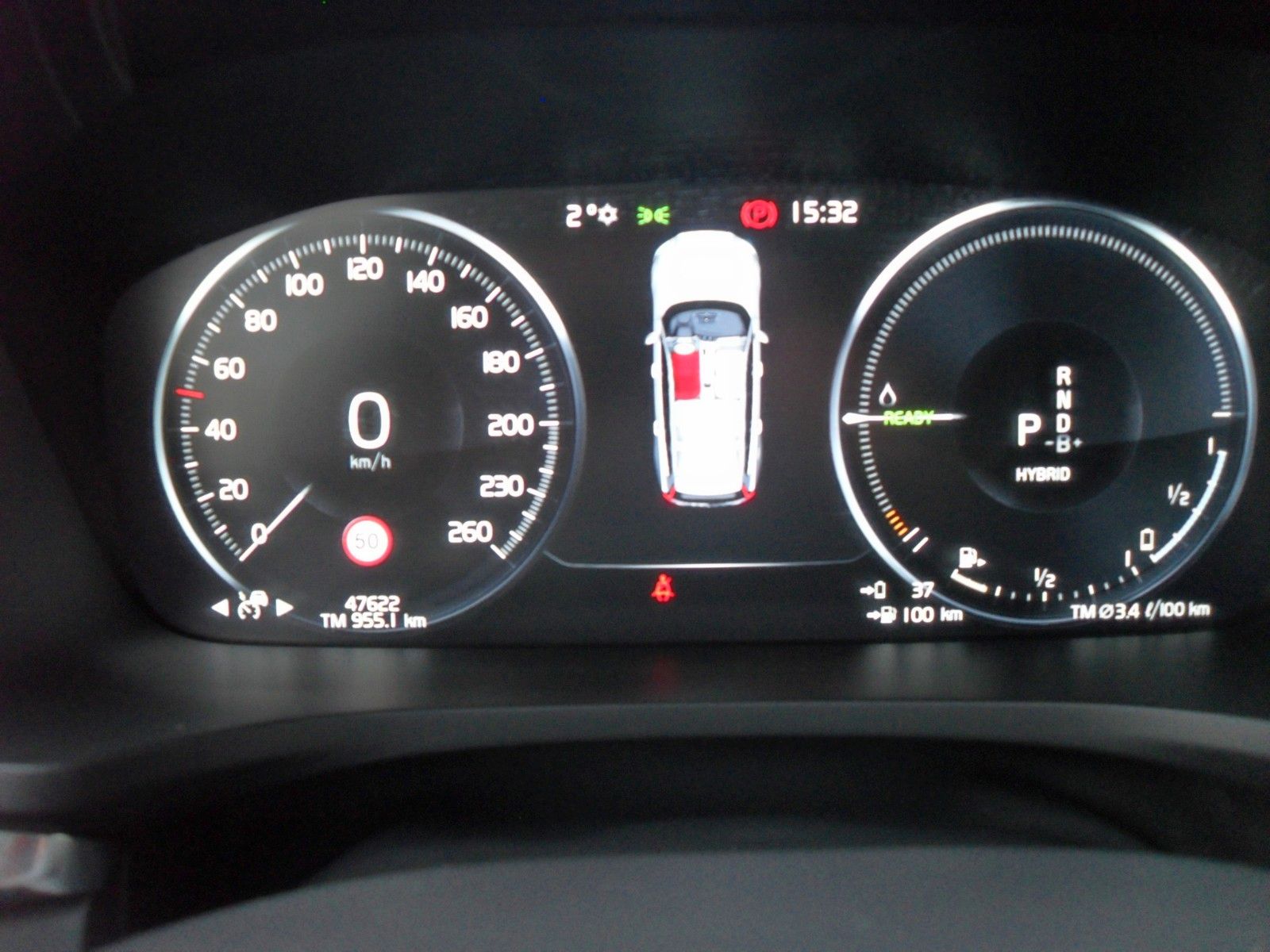 Fahrzeugabbildung Volvo V60 T8 R Design | AWD