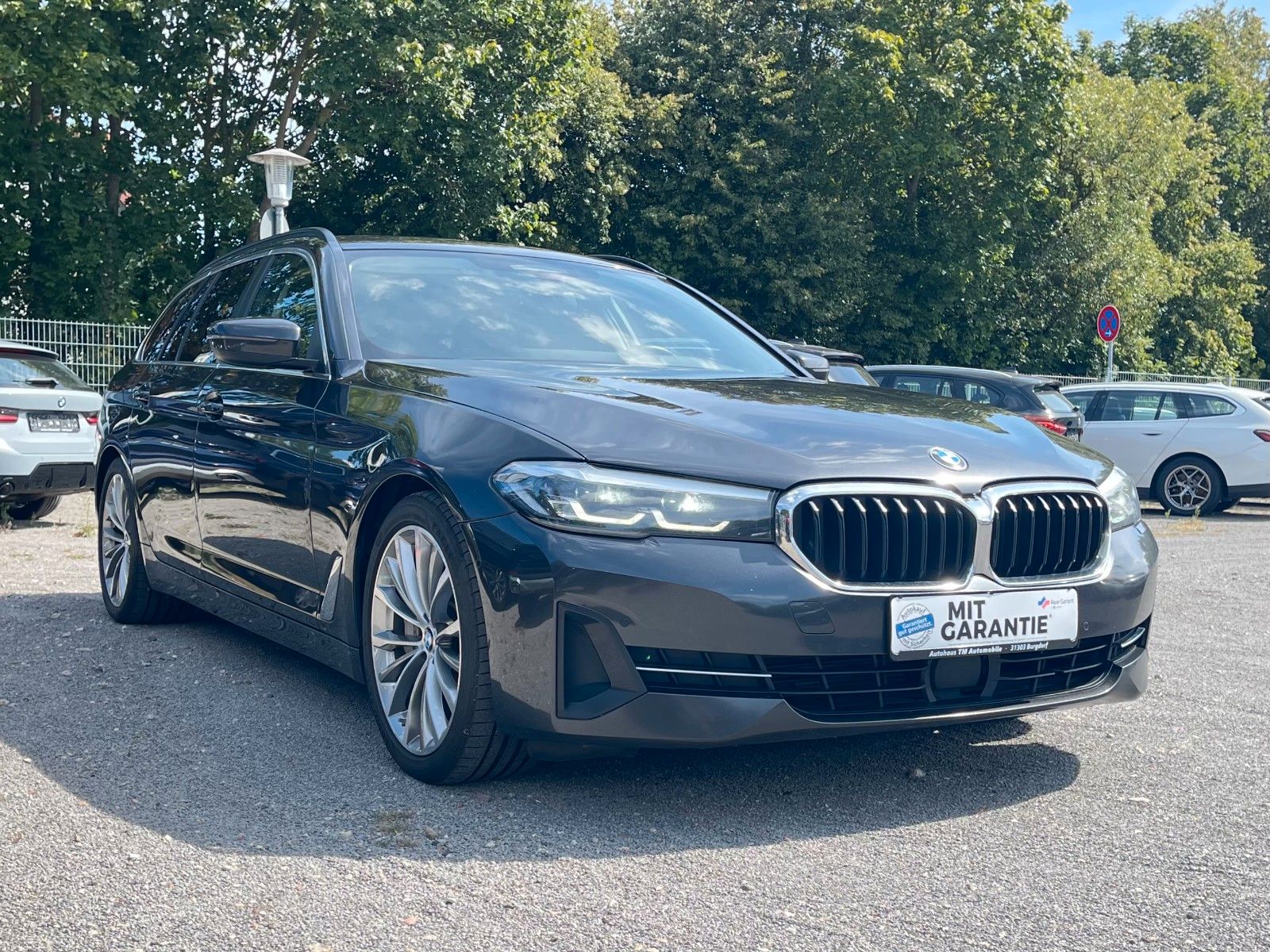 BMW 530d KAMERA Sportsitze M-Sportfahrwerk HiFi imagem 2