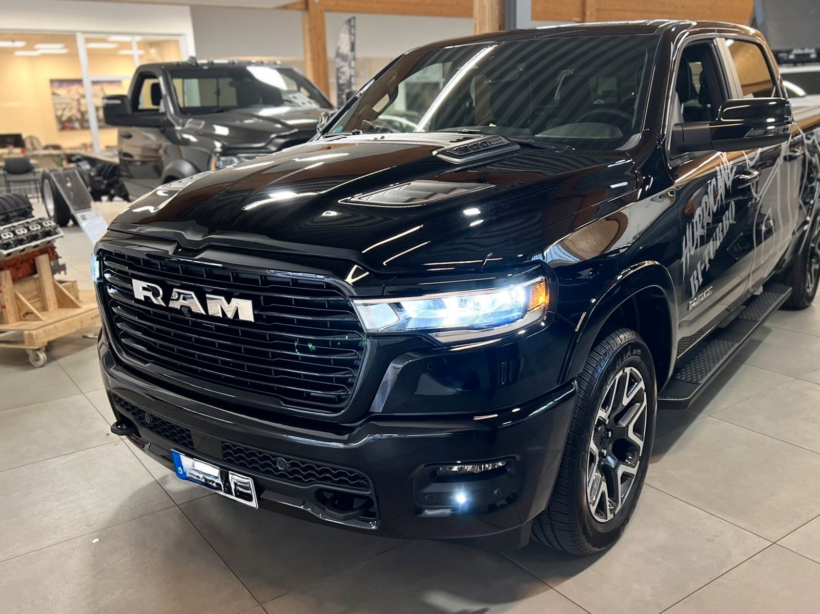 Fahrzeugabbildung Dodge RAM 1500 Laramie Sport MY25 *LPG,REVOLVER,AHK*