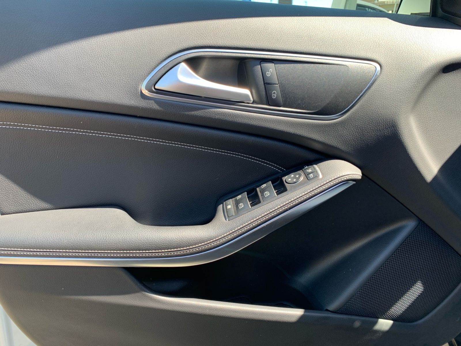 Fahrzeugabbildung Mercedes-Benz GLA 220 d 7-DCT Urban Bavi Kamera Xenon