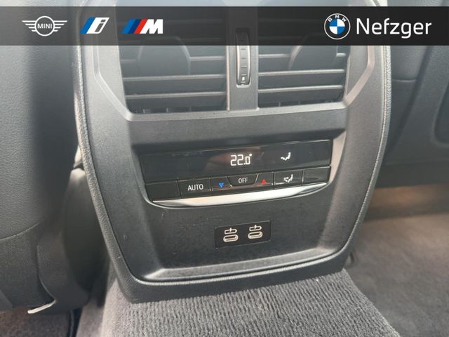 BMW 330, 2023 — 21