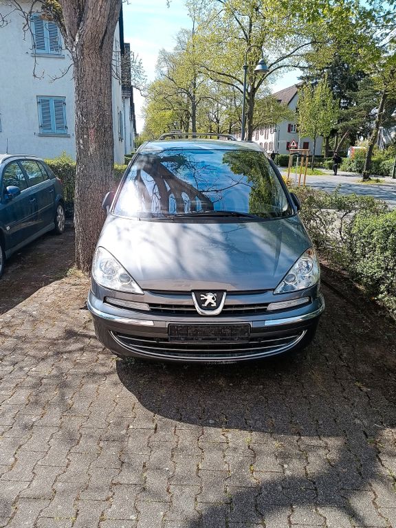 Peugeot 807