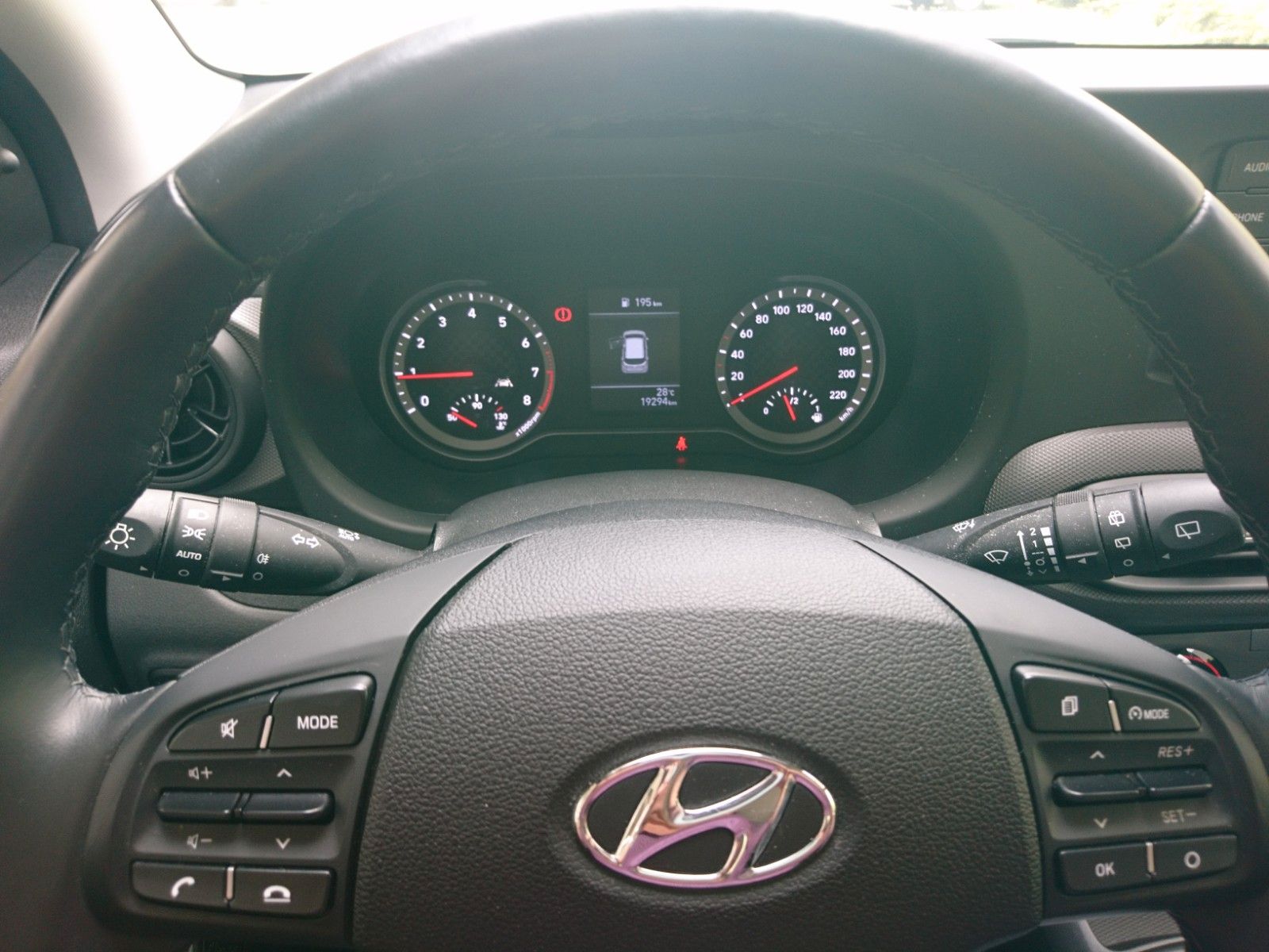 Fahrzeugabbildung Hyundai NEW  i10 1.0 SELECT  SHZ PDC Lenkradhzg