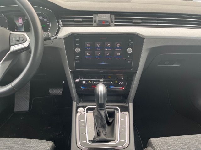 Volkswagen Passat Variant - Bild 11