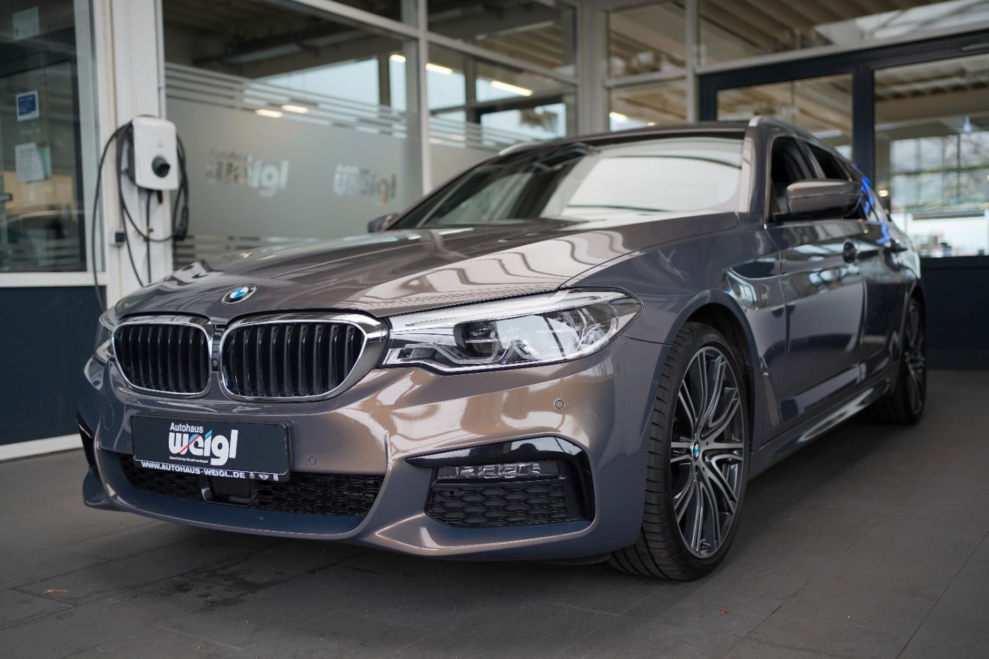Fahrzeugabbildung BMW 520d xDrive M Sport +STHZG+20