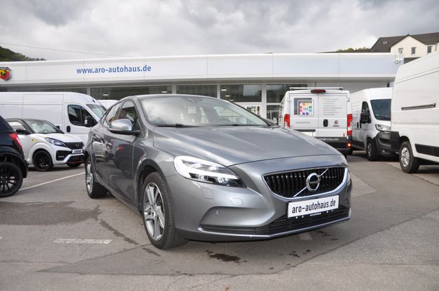 Volvo V40 Momentum-Style-