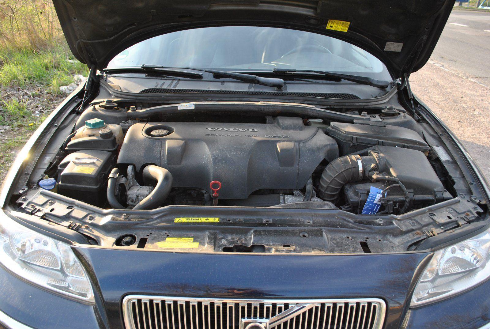 Volvo V70 2005 — photo 12
